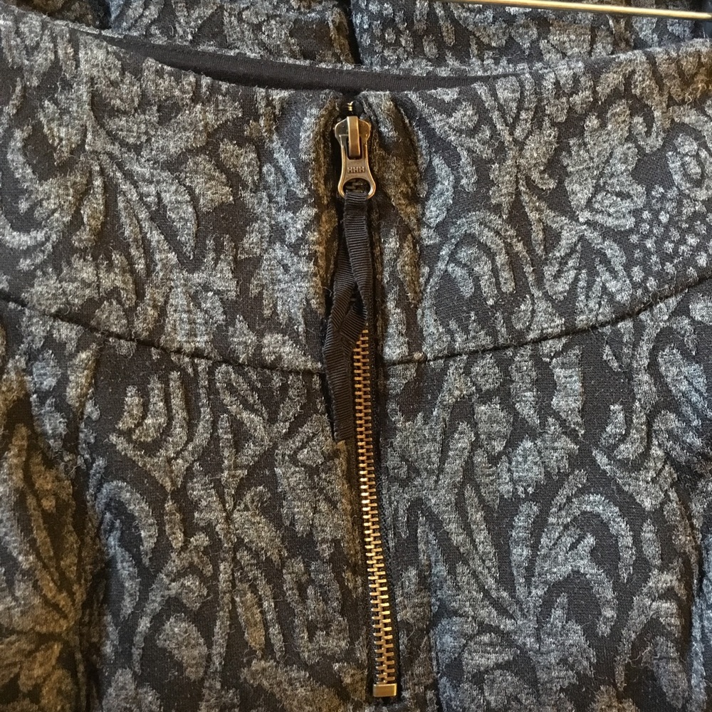 Skirt - Picture 4 of 7
